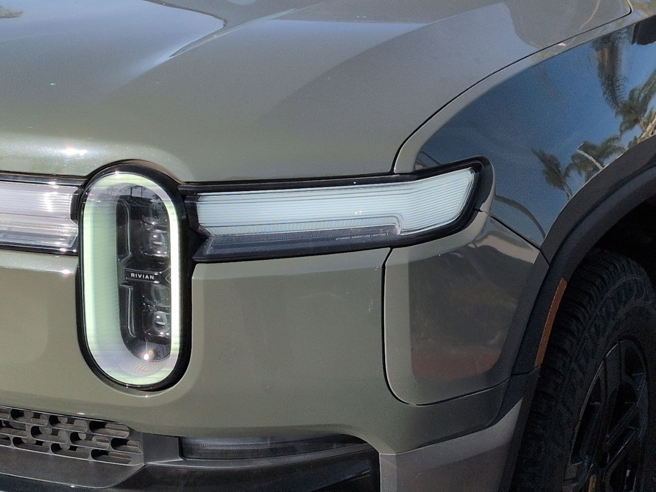 Used 2026 Rivian R1S Premium AWD/4WD image 6