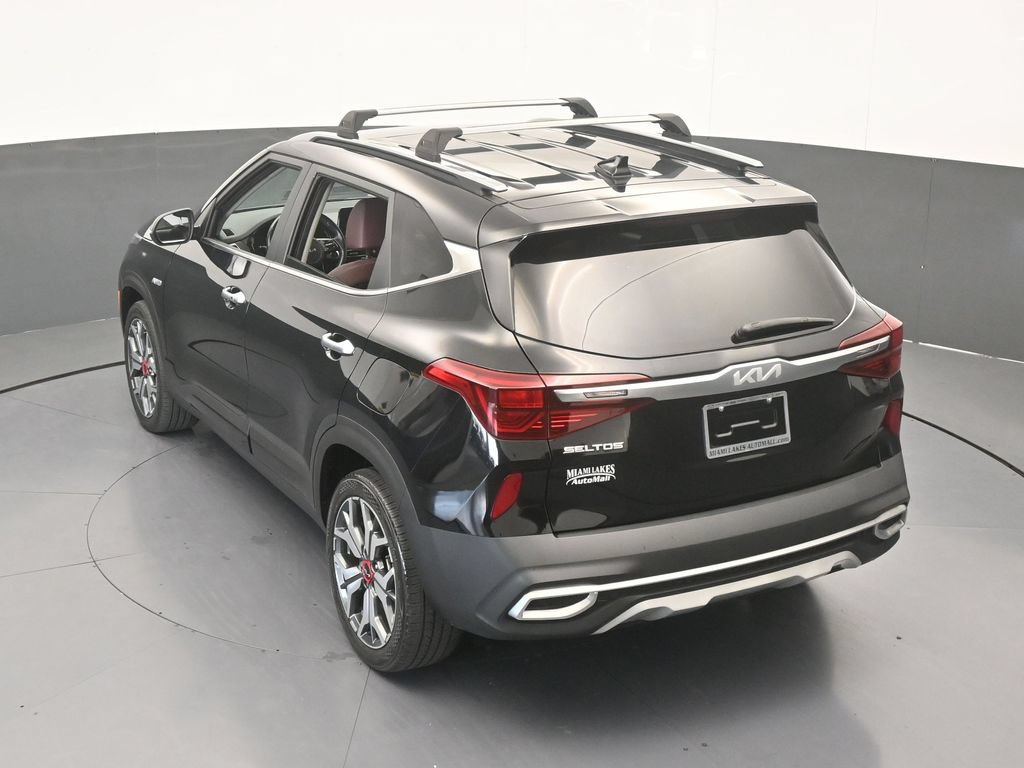 Used 2023 Kia Seltos SX w/ SX Sunroof Package AWD/4WD image 48