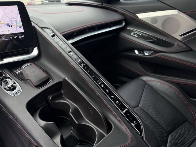 Used 2021 Chevrolet Corvette Stingray Premium Cpe w/ Z51 Performance Package RWD image 18