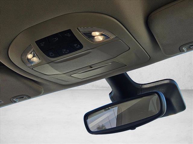 Used 2023 Chrysler Pacifica Touring-L FWD image 19