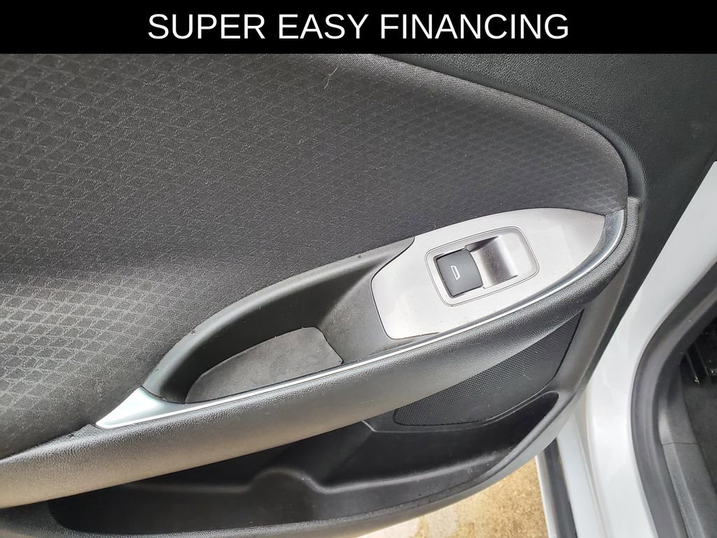 Used 2020 Chevrolet Malibu LT image 12