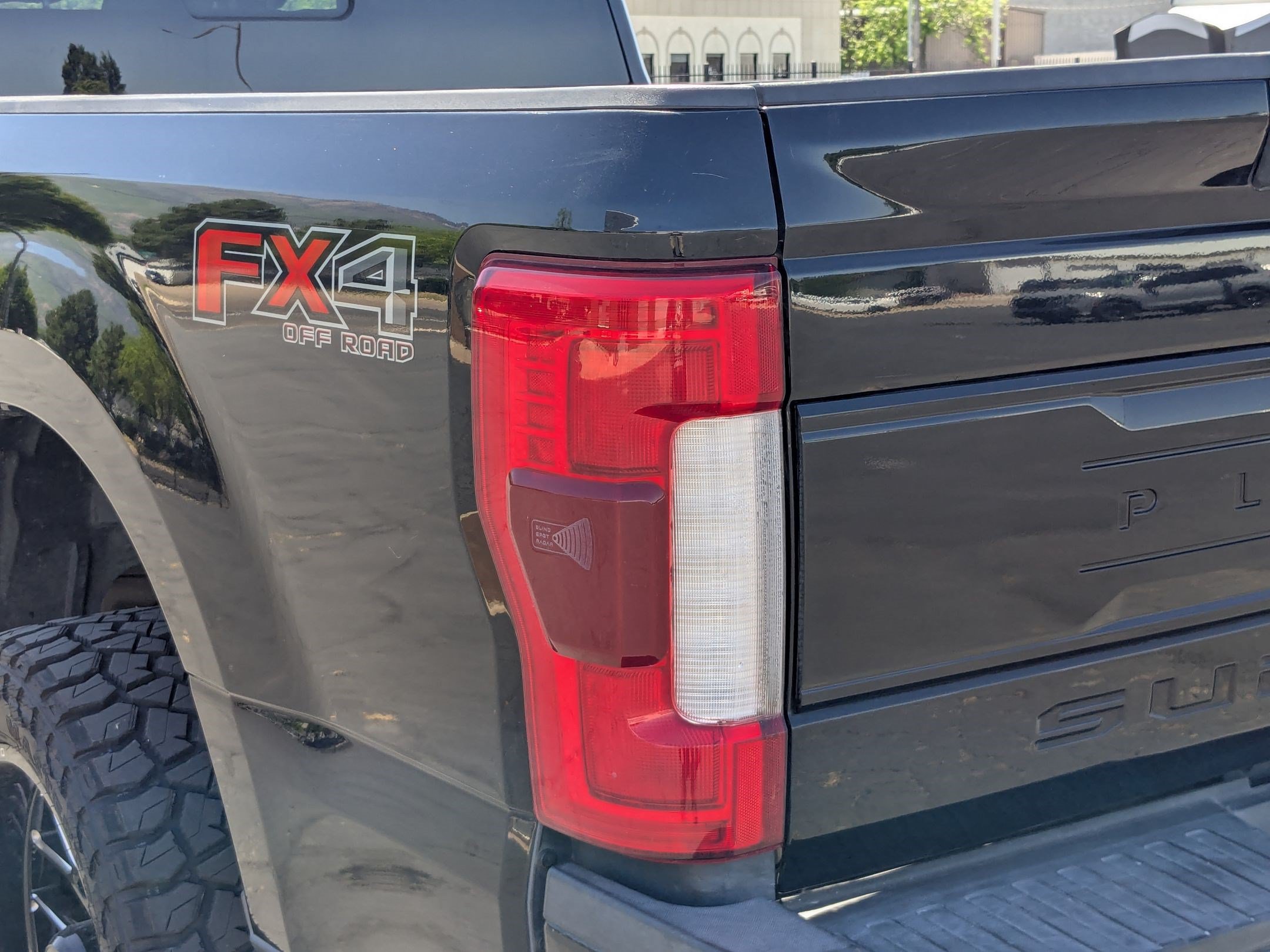 Used 2018 Ford F250 Platinum w/ Platinum Ultimate Package AWD/4WD image 13