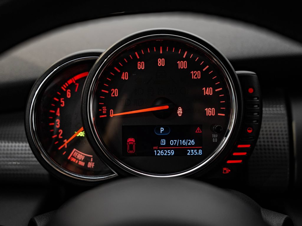Used 2016 MINI Cooper 2-Door Hardtop FWD image 30