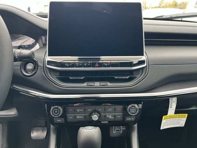 Used 2026 Jeep Compass Limited image 21