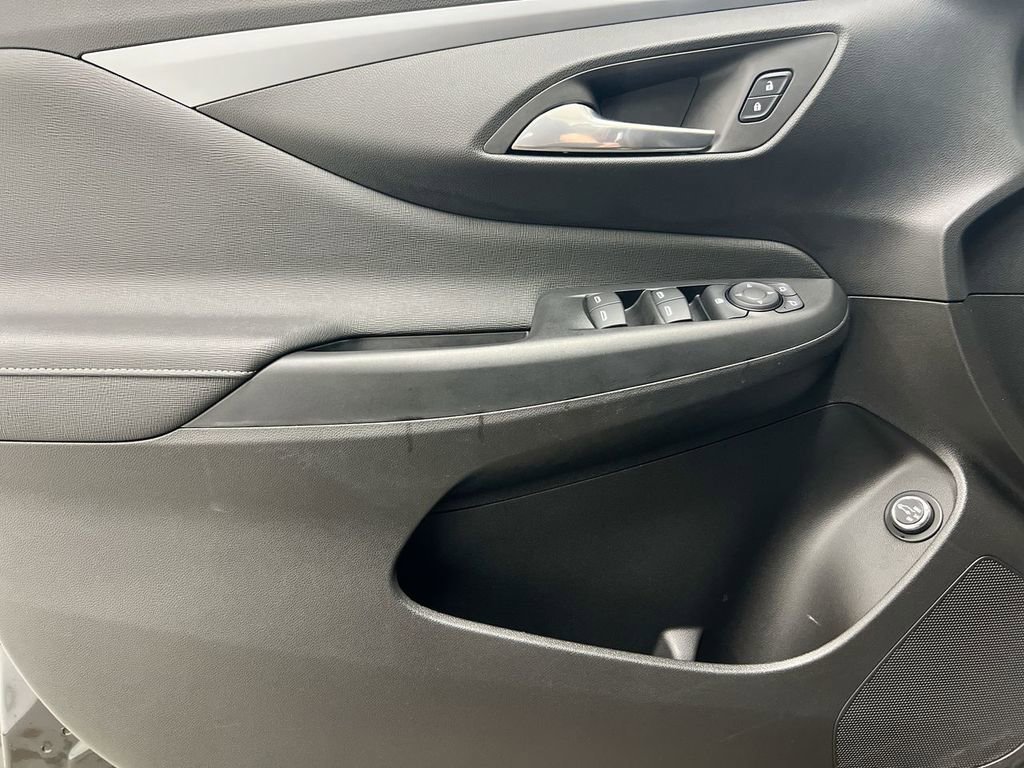 Used 2025 Buick Envista Preferred w/ Convenience II Package image 20