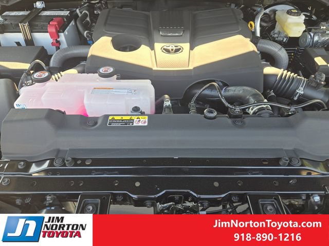 New 2026 Toyota Tundra SR5 w/ TRD Off-Road Premium Package AWD/4WD image 11