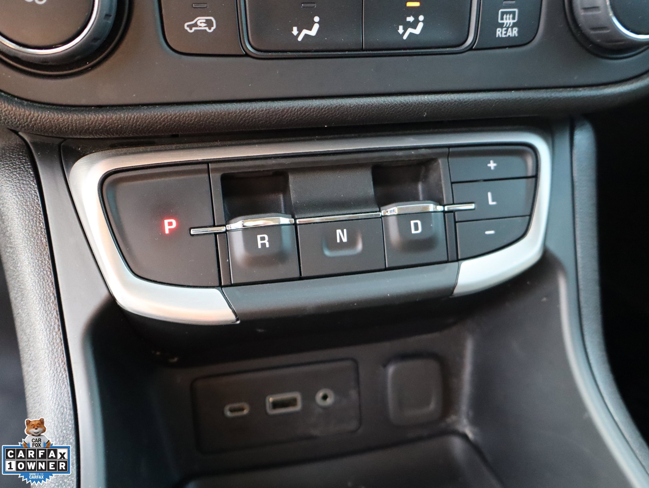 Used 2024 GMC Terrain SLE AWD/4WD image 21