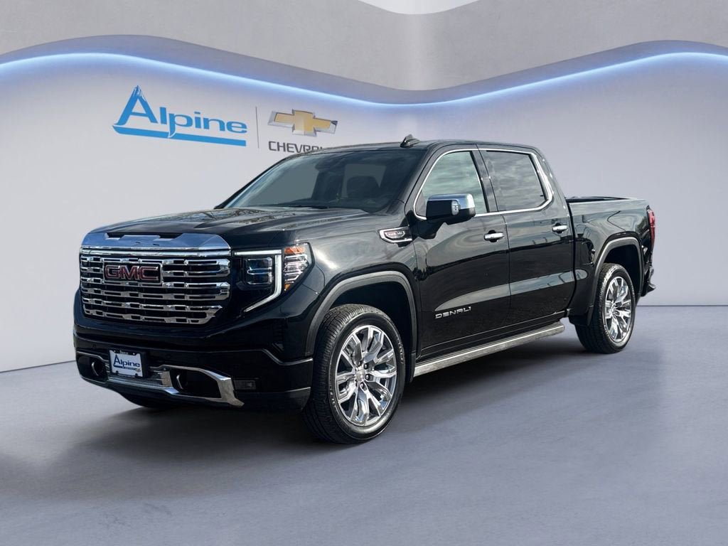 Used 2023 GMC Sierra 1500 Denali w/ Denali Reserve Package AWD/4WD image 1