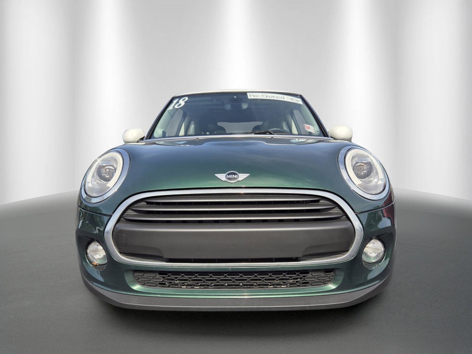 Used 2018 MINI Cooper 2-Door Hardtop FWD image 2