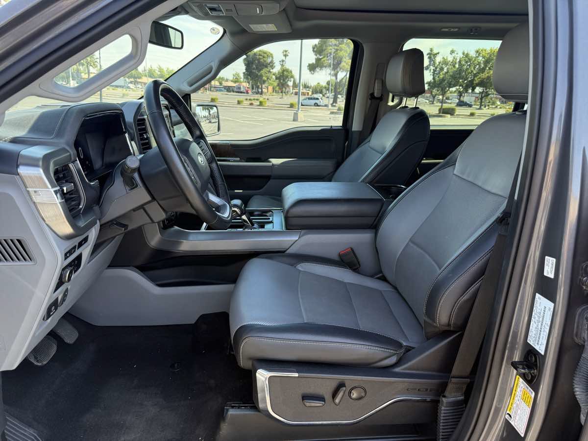 Used 2023 Ford F150 Lariat w/ FX4 Off-Road Package AWD/4WD image 16