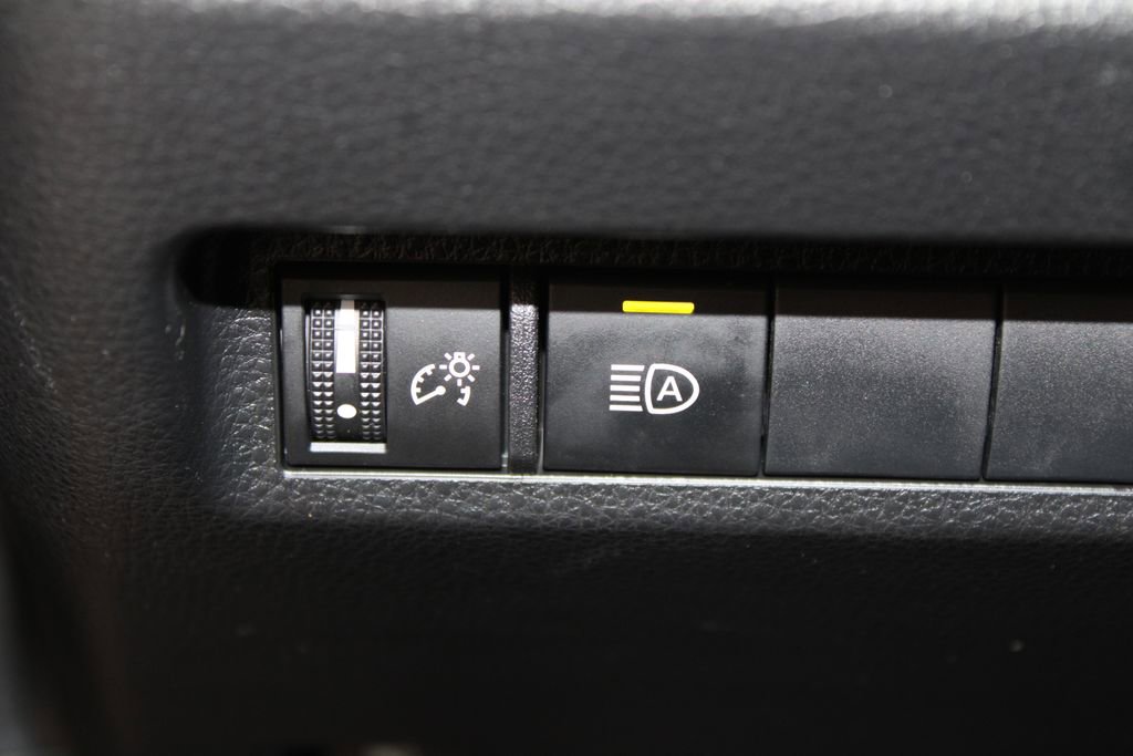 Used 2023 Toyota RAV4 XLE w/ Convenience Package image 40