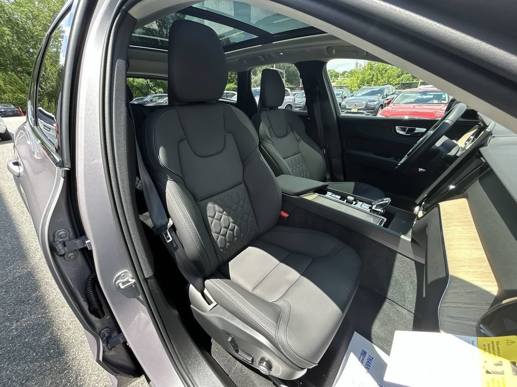 New 2026 Volvo XC60 B5 Plus w/ Protection Package Premier AWD/4WD image 25
