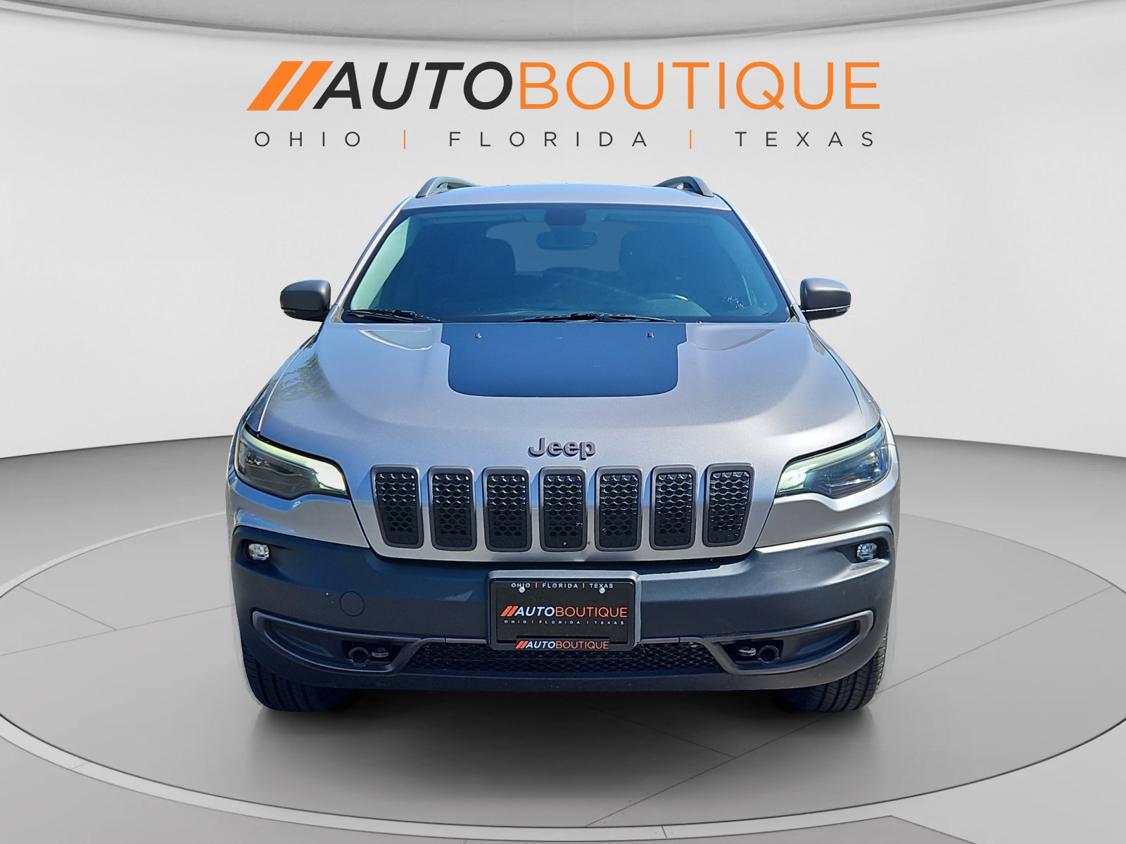 Used 2019 Jeep Cherokee Trailhawk w/ Cold Weather Group AWD/4WD image 8