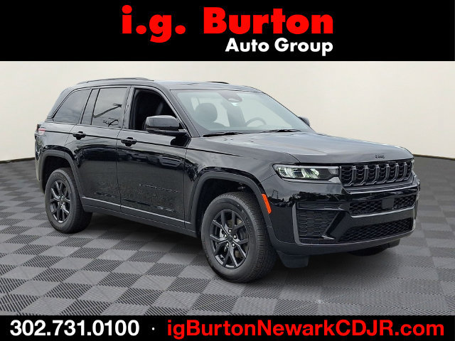 New 2027 Jeep Grand Cherokee Altitude AWD/4WD image 1