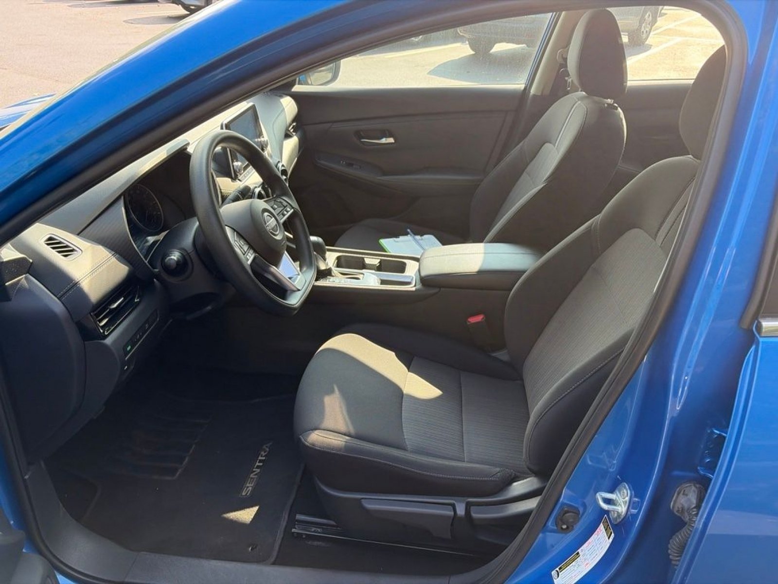 Used 2024 Nissan Sentra SV FWD image 10
