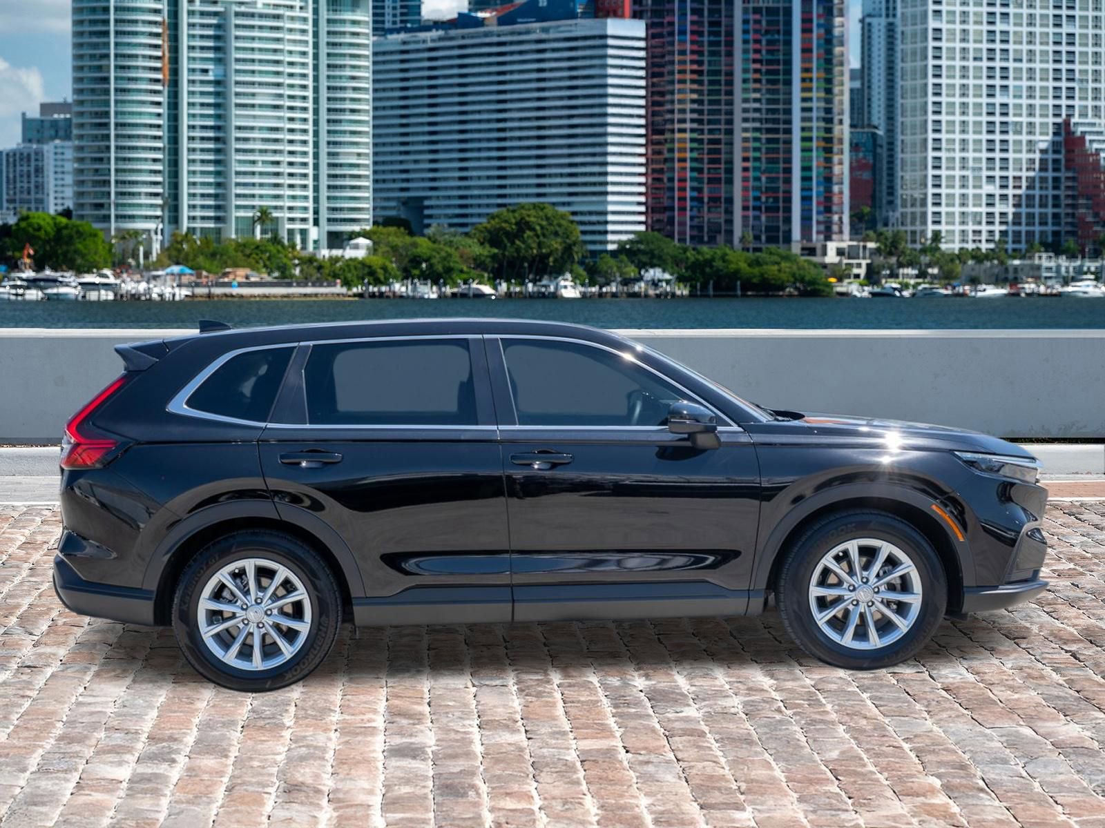 Certified 2025 Honda CR-V EX image 4