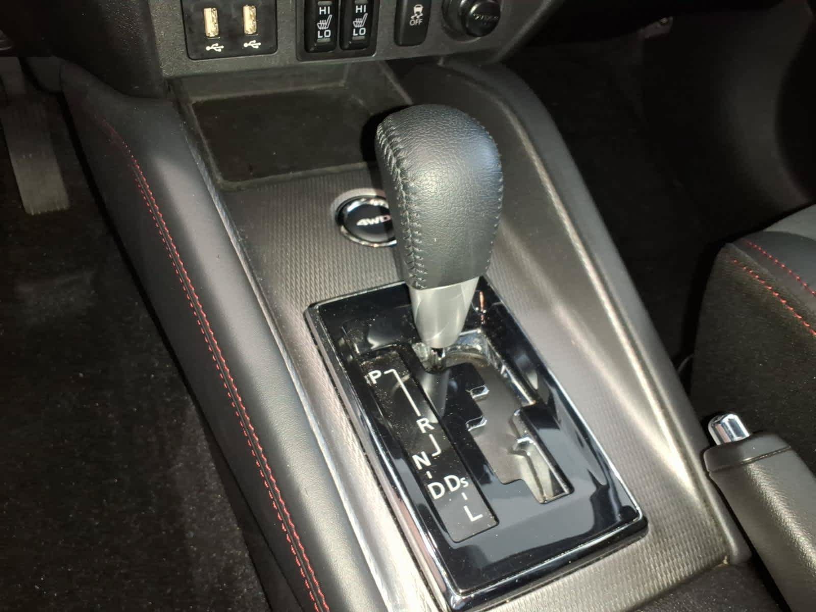 Used 2024 Mitsubishi Outlander Sport SE AWD/4WD image 23