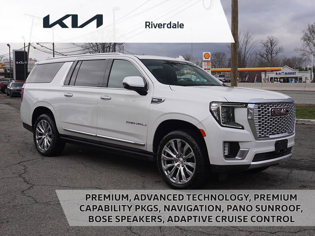 Used 2022 GMC Yukon XL Denali w/ Denali Premium Package image 1
