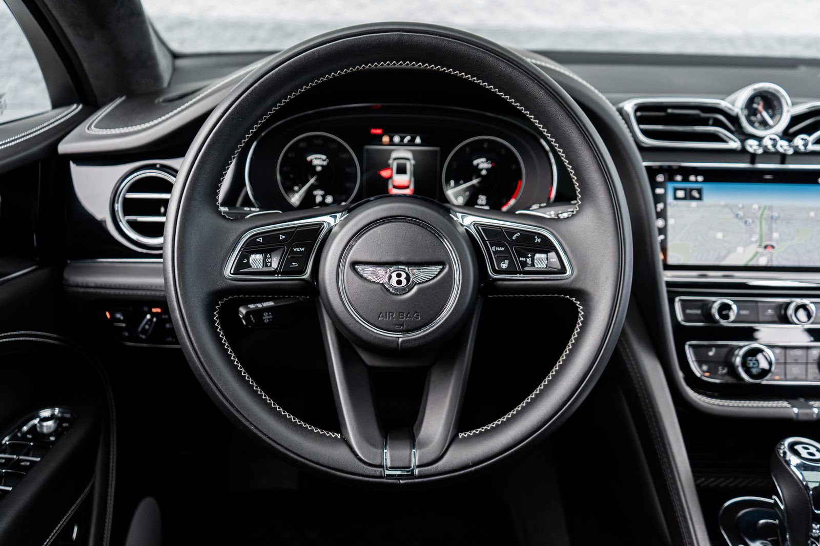 Used 2022 Bentley Bentayga image 31