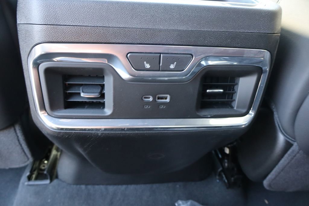Used 2026 GMC Sierra 3500 Denali Ultimate AWD/4WD image 24