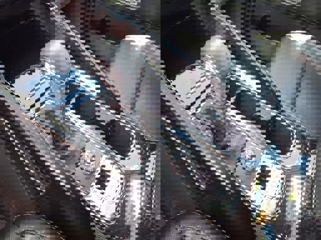 Used 2025 Kia Telluride S image 16