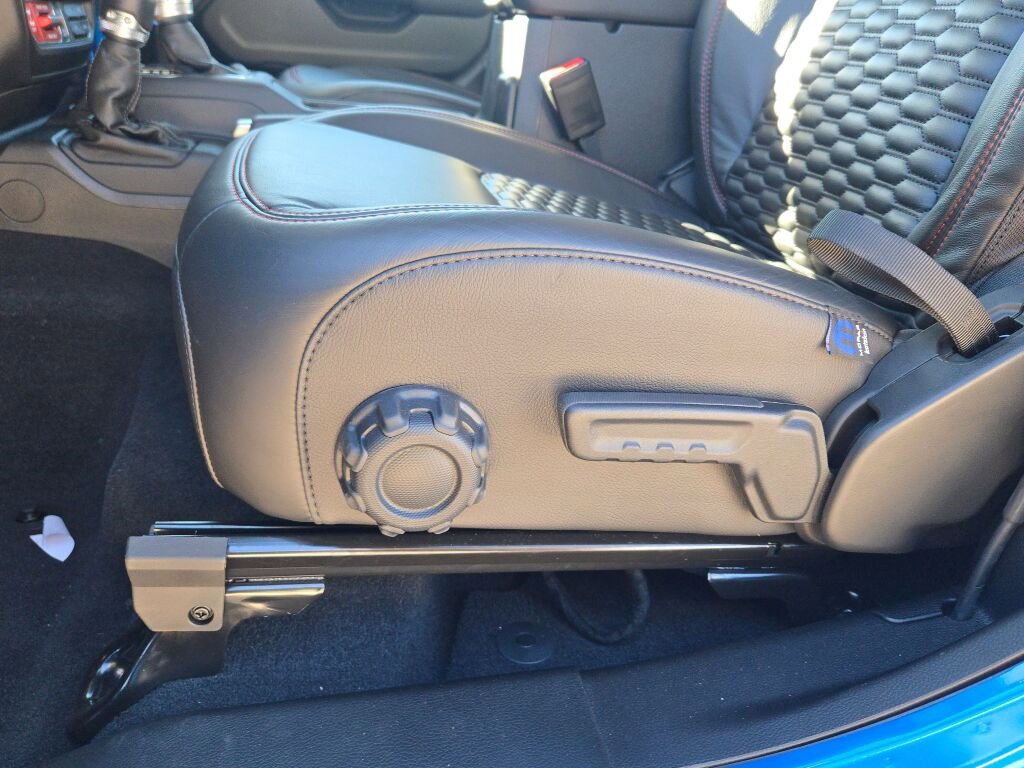 New 2025 Jeep Wrangler Rubicon w/ Xtreme 35 Tire Package image 19