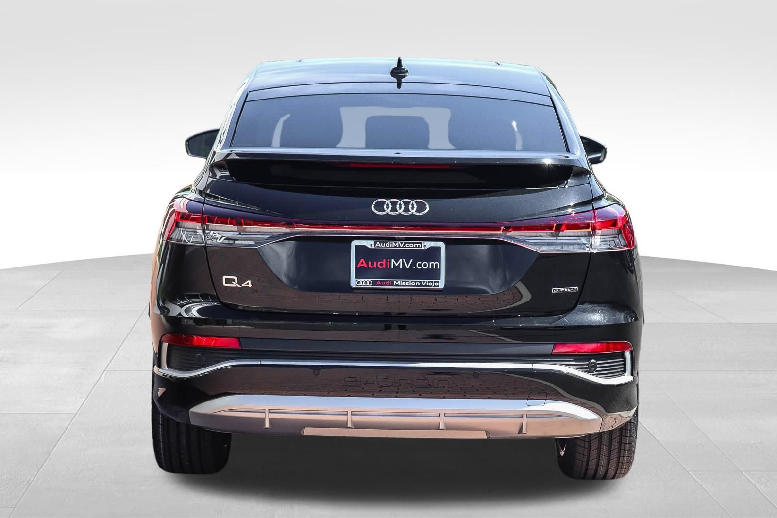 Certified 2023 Audi Q4 e-tron Premium Plus w/ Premium Plus AWD/4WD image 5