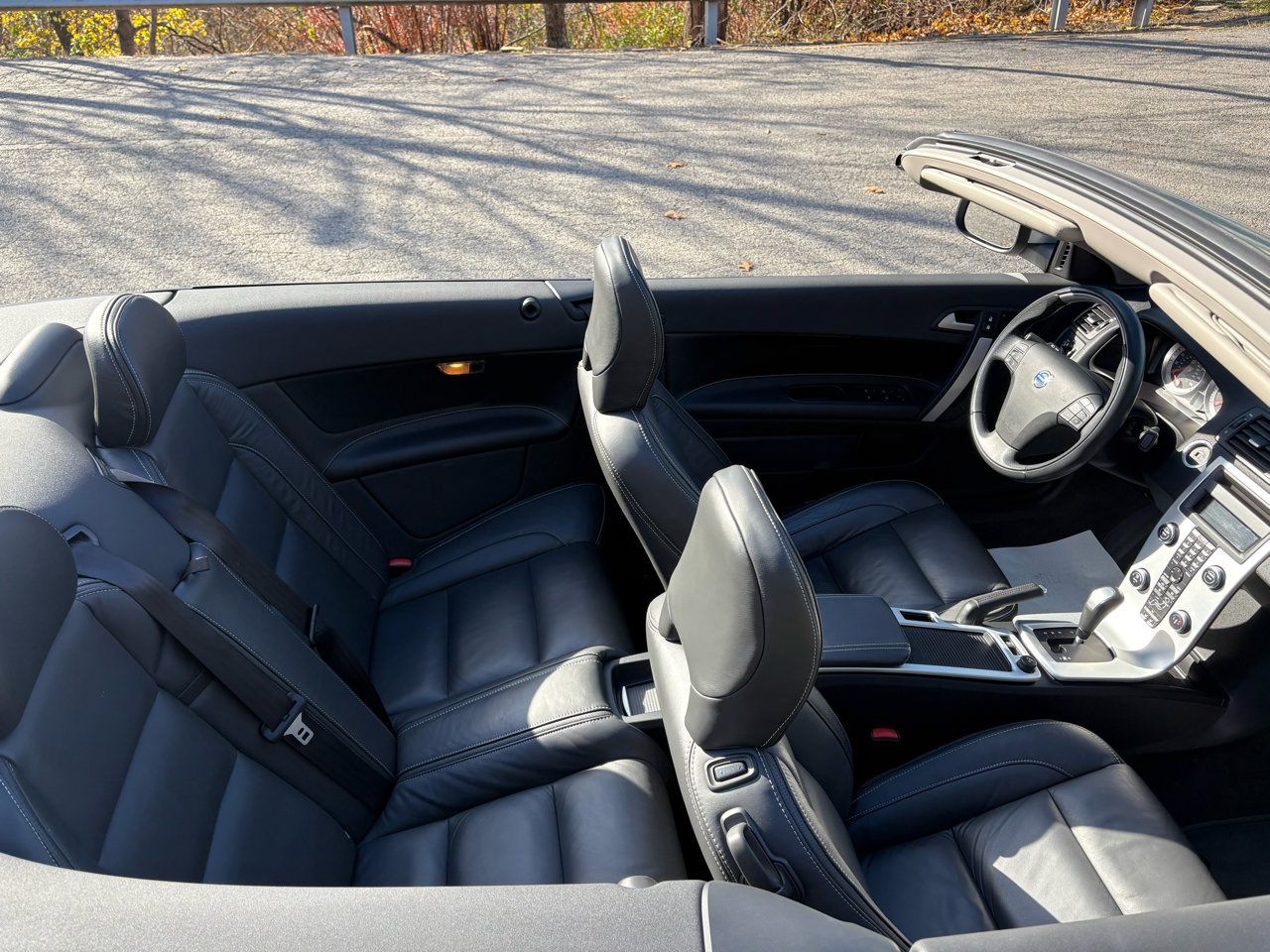 Used 2011 Volvo C70 T5 image 28