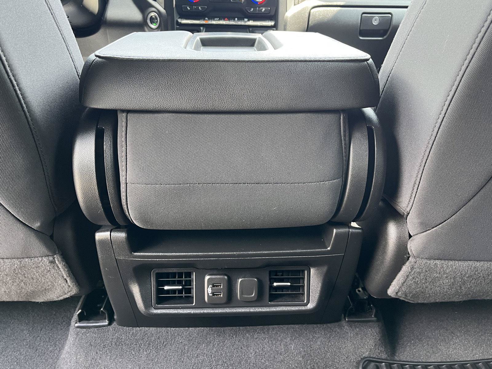 Used 2022 Chevrolet Silverado 1500 LT AWD/4WD image 16
