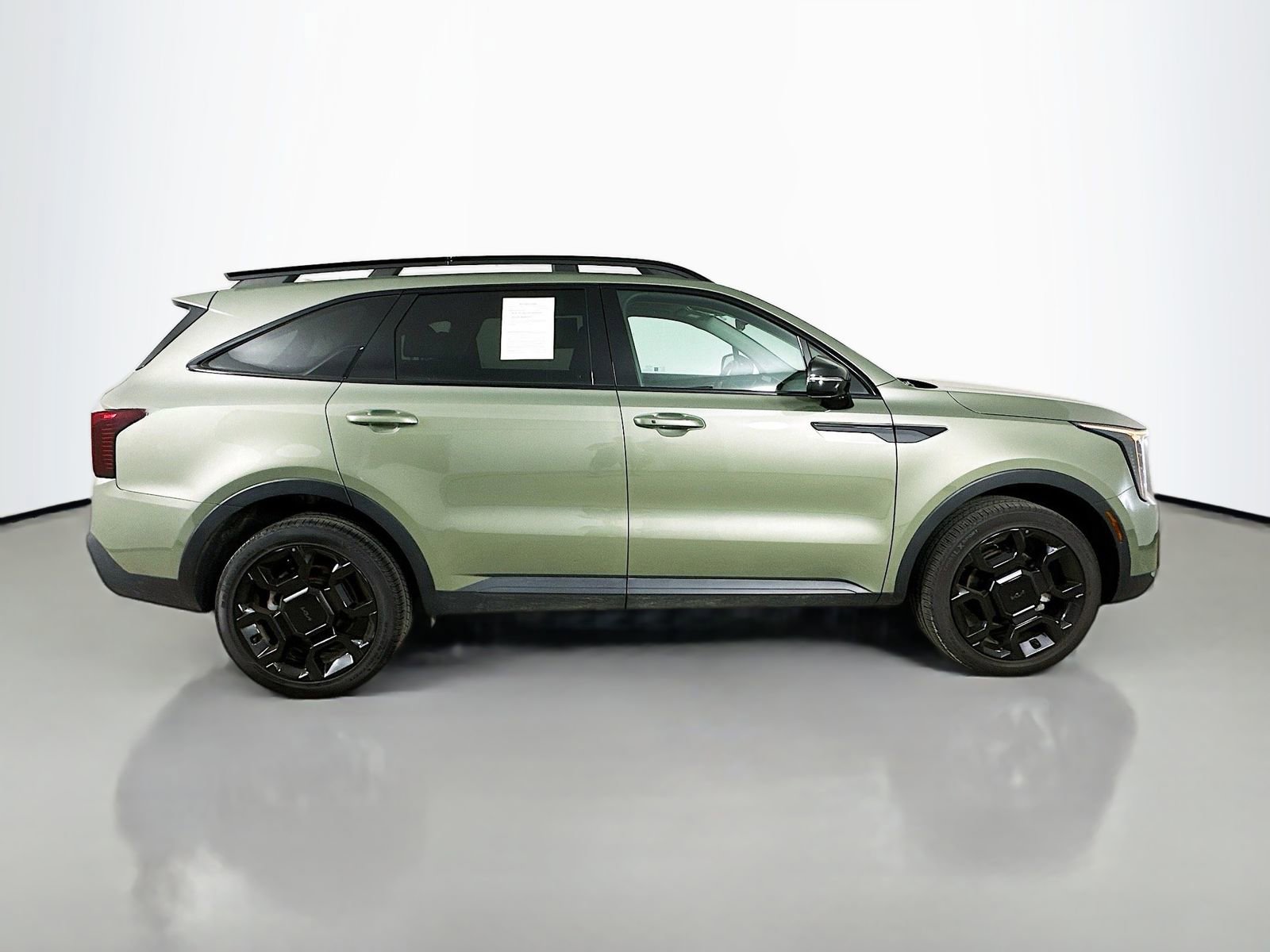 Used 2025 Kia Sorento X-Line EX AWD/4WD image 4