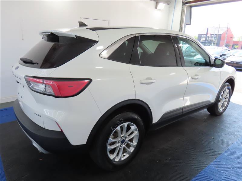 Used 2022 Ford Escape SE AWD/4WD image 11