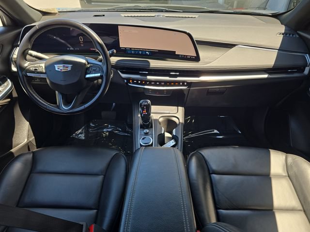 Certified 2024 Cadillac XT4 Premium Luxury AWD/4WD image 11