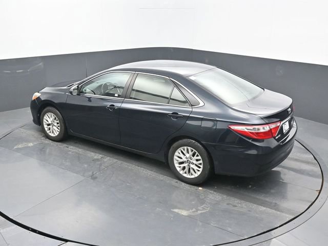 Used 2016 Toyota Camry LE image 47