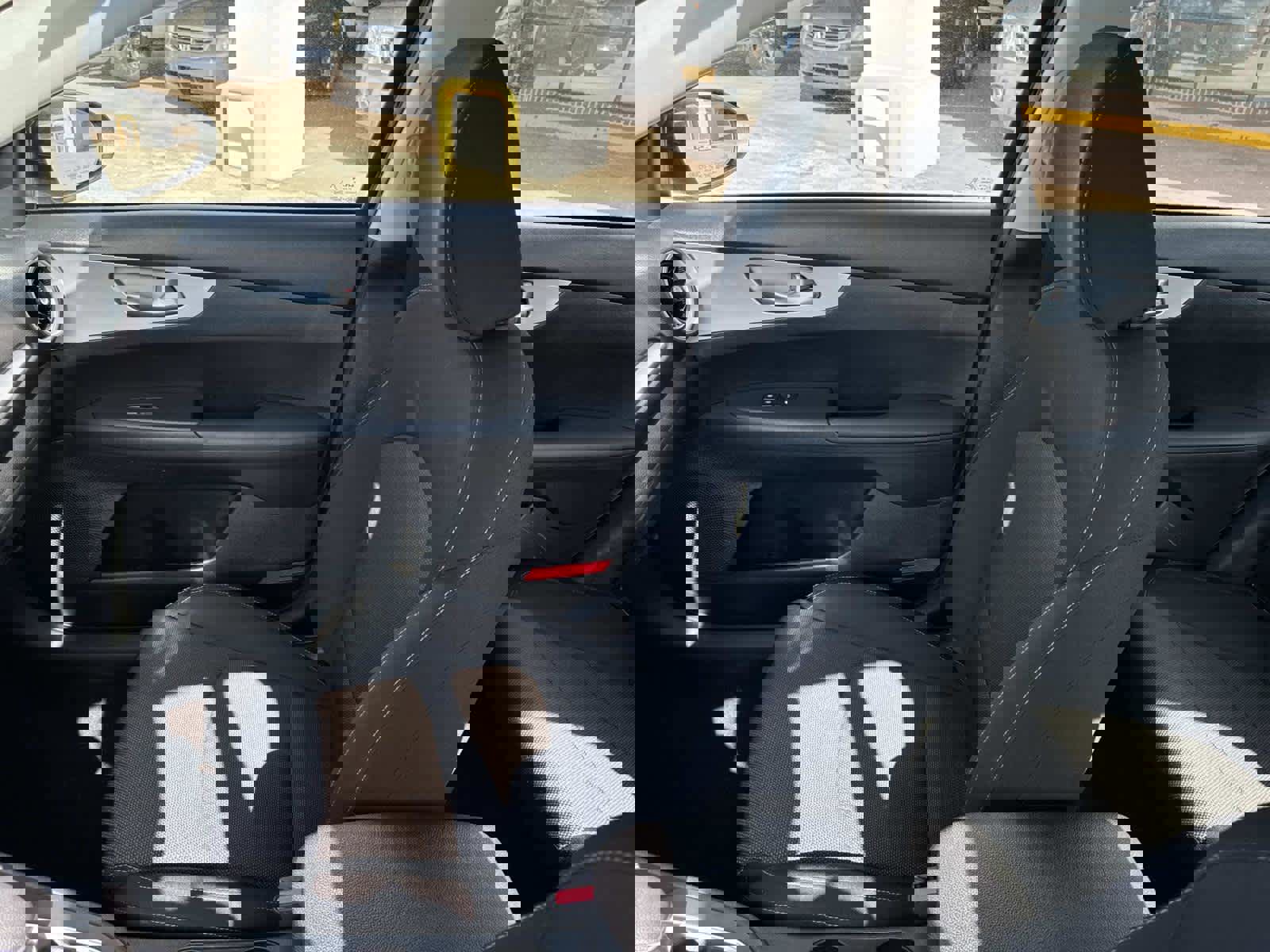 Used 2024 Kia Forte LXS image 31