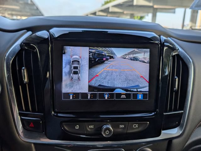 Used 2023 Chevrolet Traverse RS w/ LPO, Floor Liner Package AWD/4WD image 9