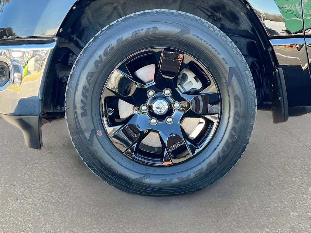 Certified 2023 RAM 1500 Big Horn image 28