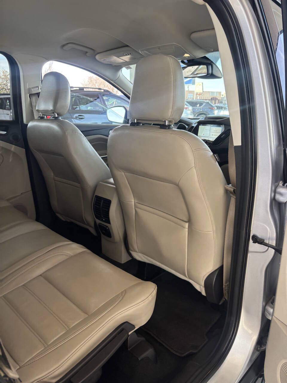 Used 2018 Ford Escape Titanium w/ Ford Safe & Smart Package image 19