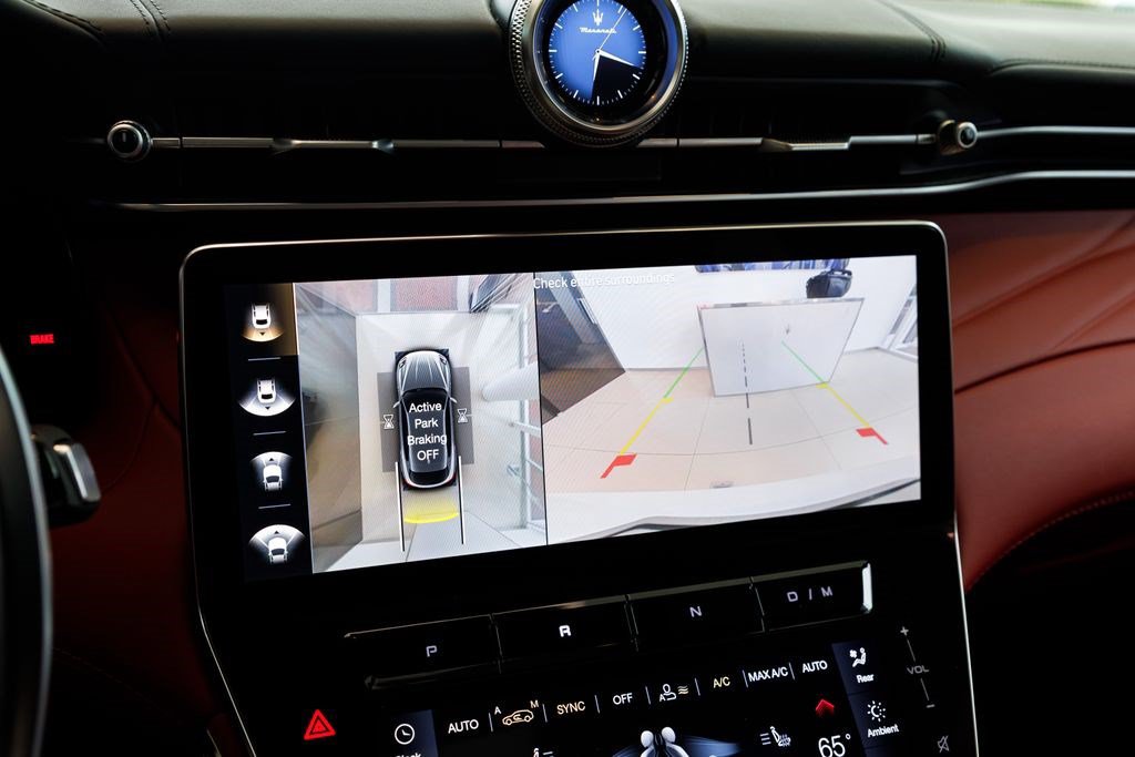 Certified 2023 Maserati Grecale Modena AWD/4WD image 31