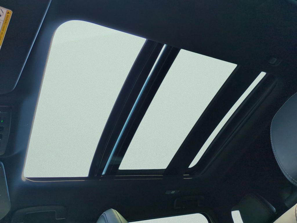 Used 2022 Mitsubishi Outlander SEL Black Edition image 19