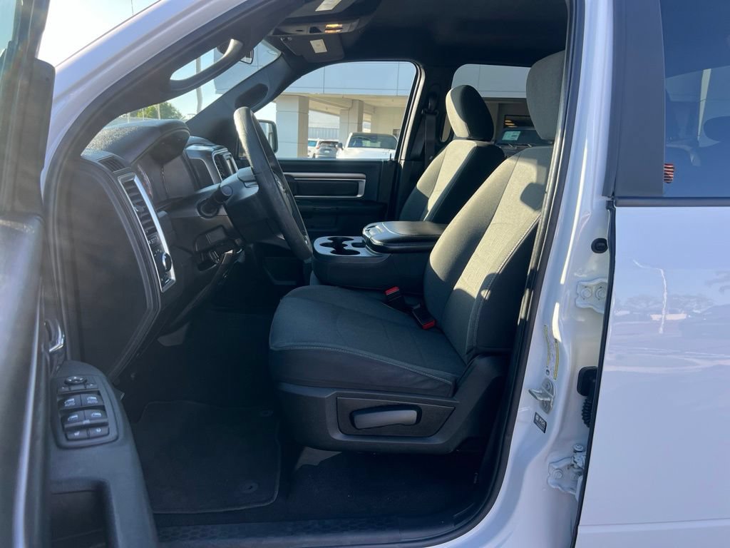 Used 2024 RAM 1500 Warlock RWD image 23