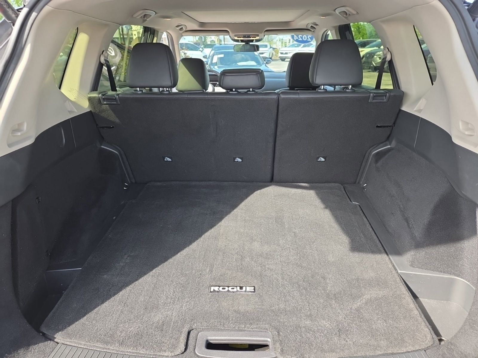 Certified 2024 Nissan Rogue SV w/ SV Premium Package AWD/4WD image 22