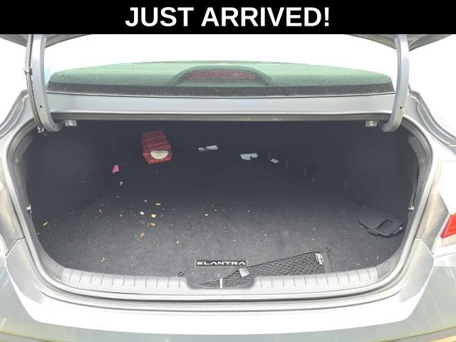 Certified 2024 Hyundai Elantra SEL FWD image 6
