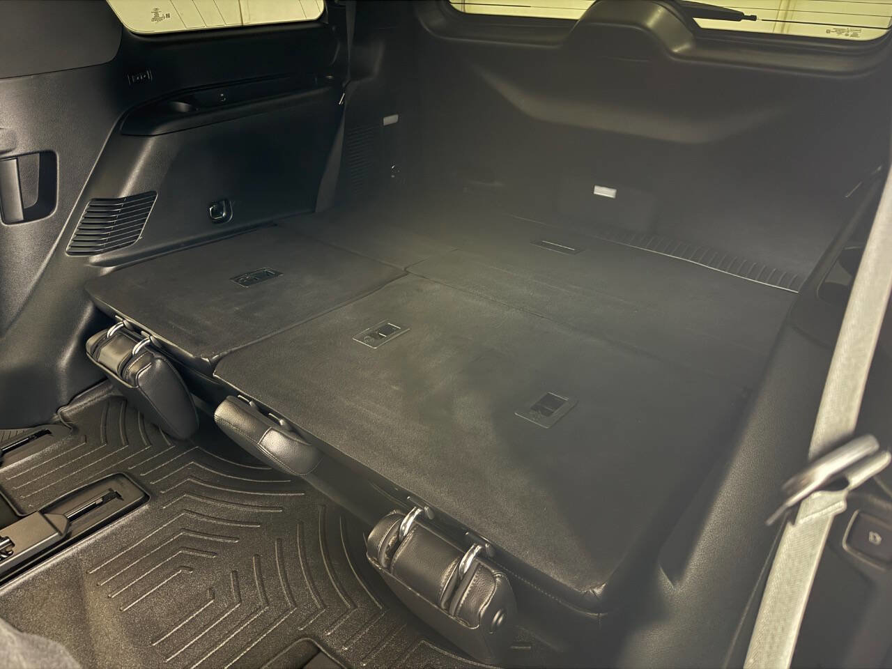 Used 2019 Ford Expedition Limited w/ Equipment Group 302A RWD image 28