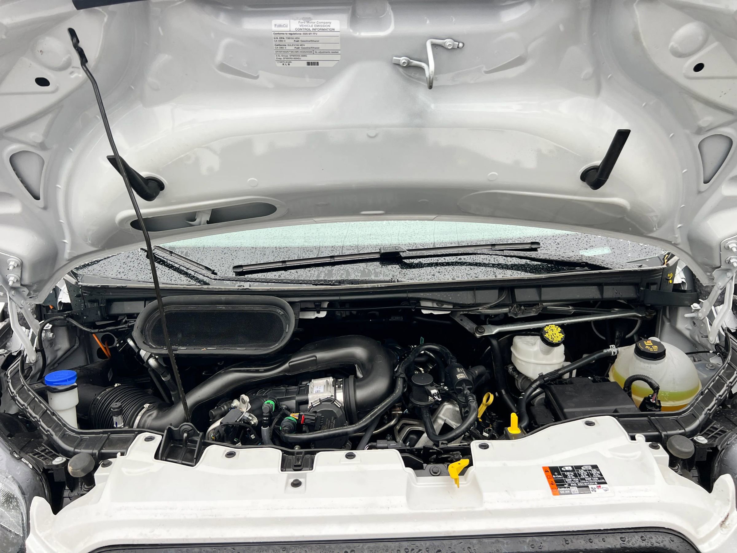 Used 2025 Ford Transit 250 148 High Roof AWD image 18