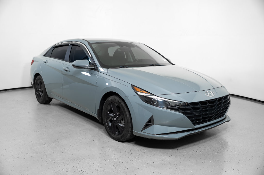 Used 2021 Hyundai Elantra Blue FWD image 2