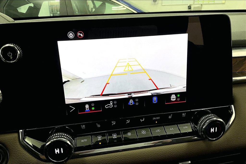 Used 2025 GMC Canyon Denali image 23