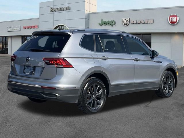Used 2024 Volkswagen Tiguan SE FWD image 7