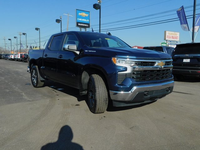 Used 2022 Chevrolet Silverado 1500 LT image 4
