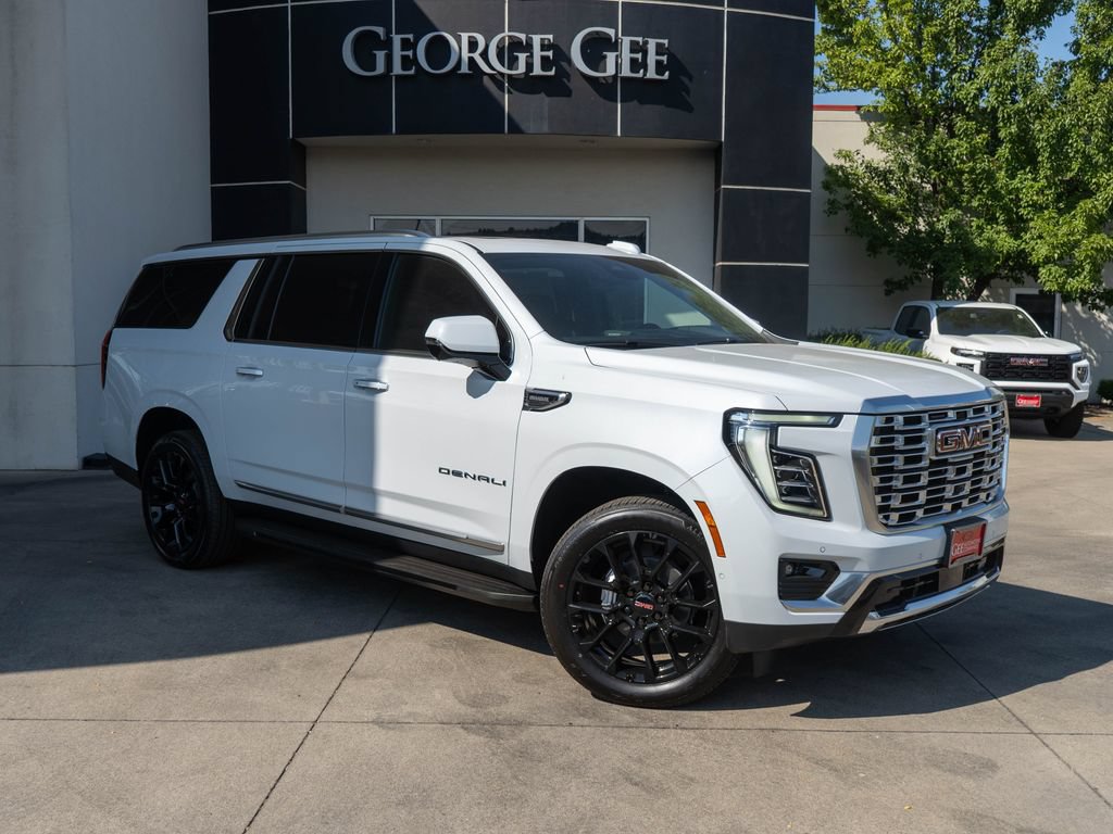 New 2026 GMC Yukon XL Denali w/ Advanced Technology Package AWD/4WD image 1