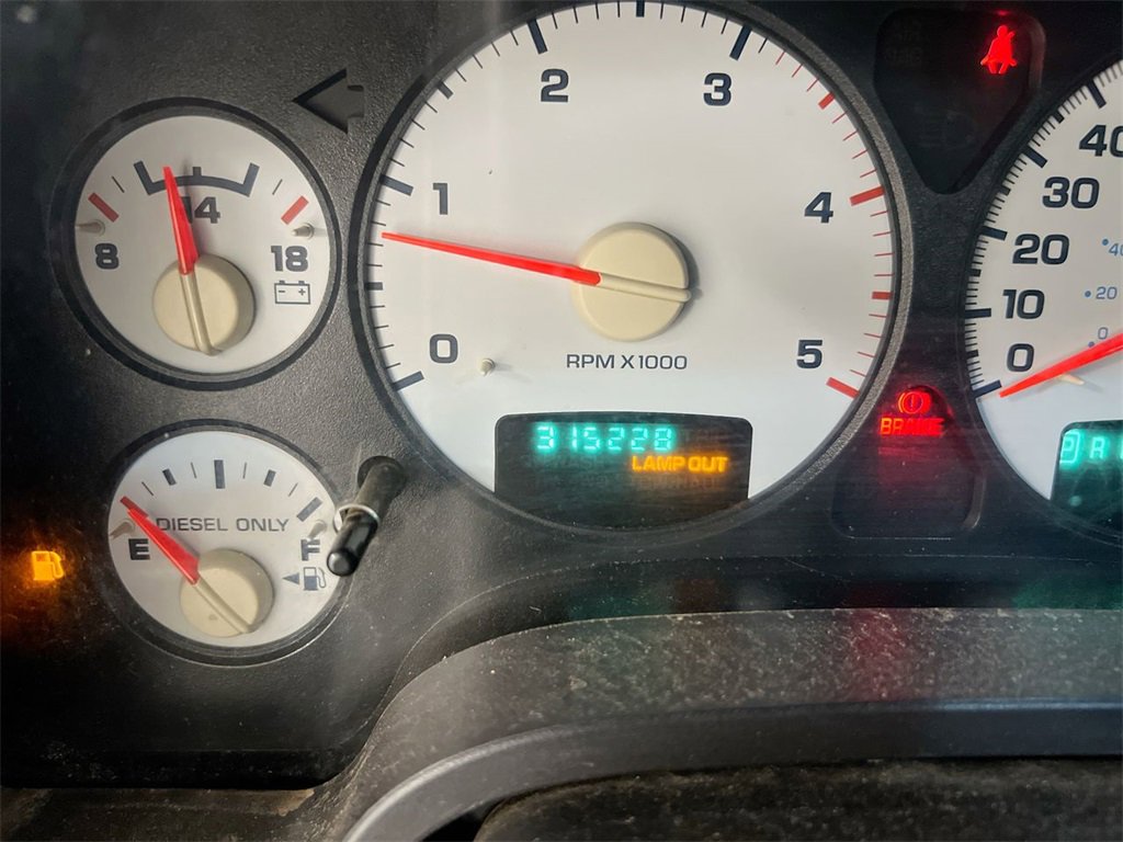 Used 2004 Dodge Ram 3500 Truck SLT w/ Sport Appearance Group image 18